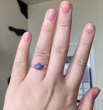 Load image into Gallery viewer, Lilac Wire Ring

