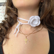 Load image into Gallery viewer, White Crochet Rose Choker
