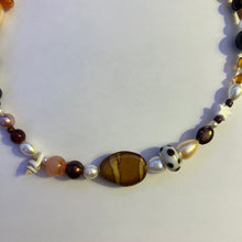 Load image into Gallery viewer, Walnut Necklace
