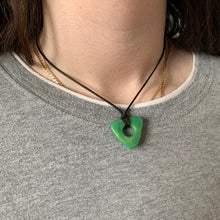 Load image into Gallery viewer, Small Seeing Stone Necklace
