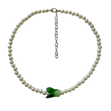 Load image into Gallery viewer, Bok Choy Pearl Necklace
