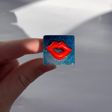 Load image into Gallery viewer, Red Lips Glitter Ring
